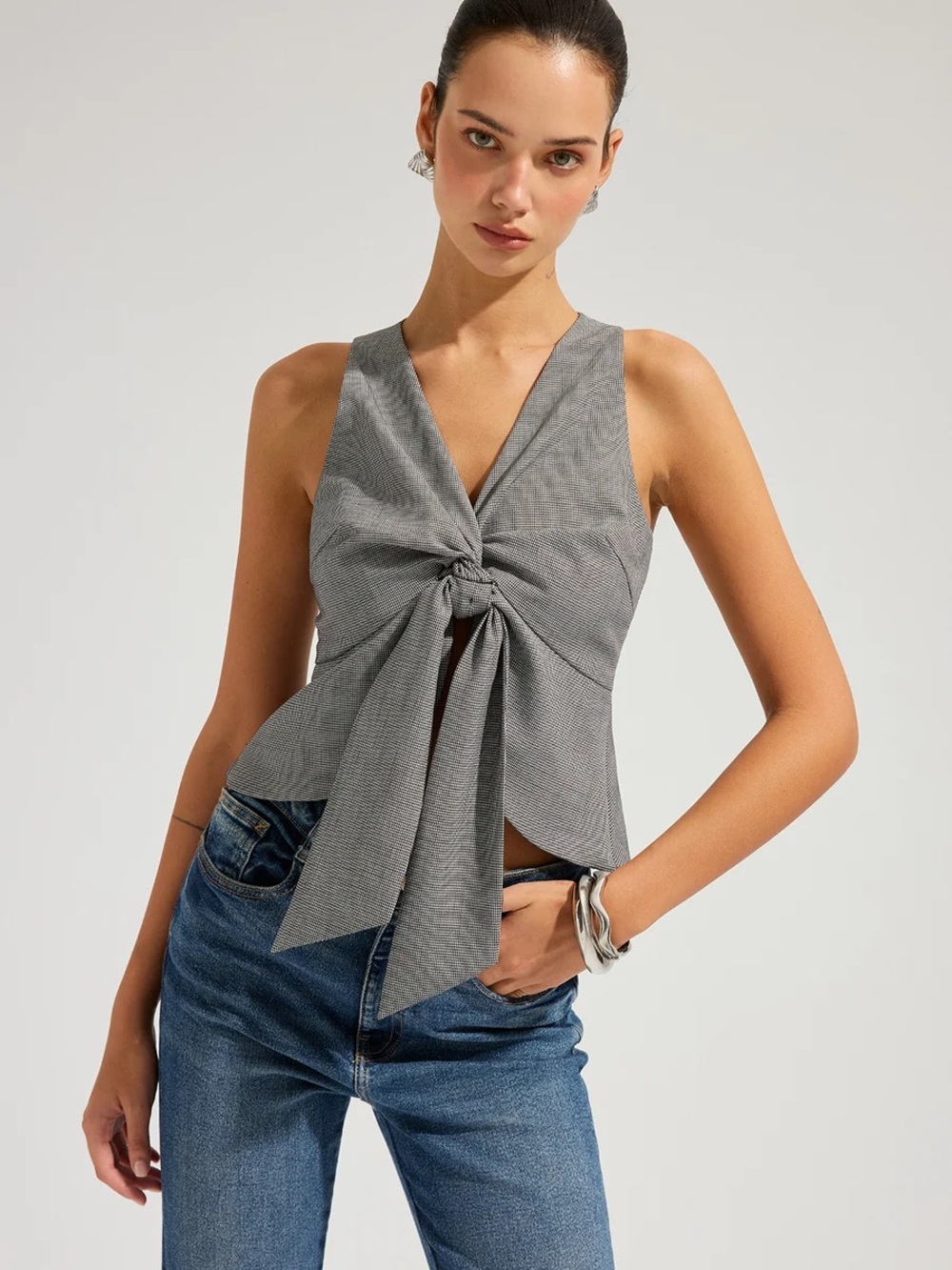 Commense Houndstooth Sleeveless Knot-Front Top